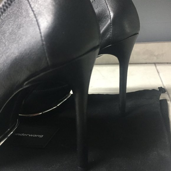 Alexander Wang - Picture 5 of 11